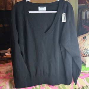 Old Navy Charcoal V-Neck Sweater So Soft